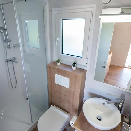 Beautiful In With Kitchen *